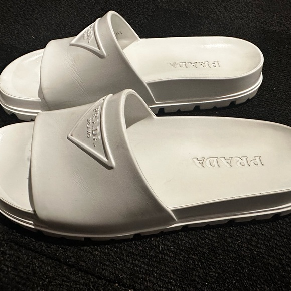 Prada Logo Slide Sandal - Picture 4 of 7